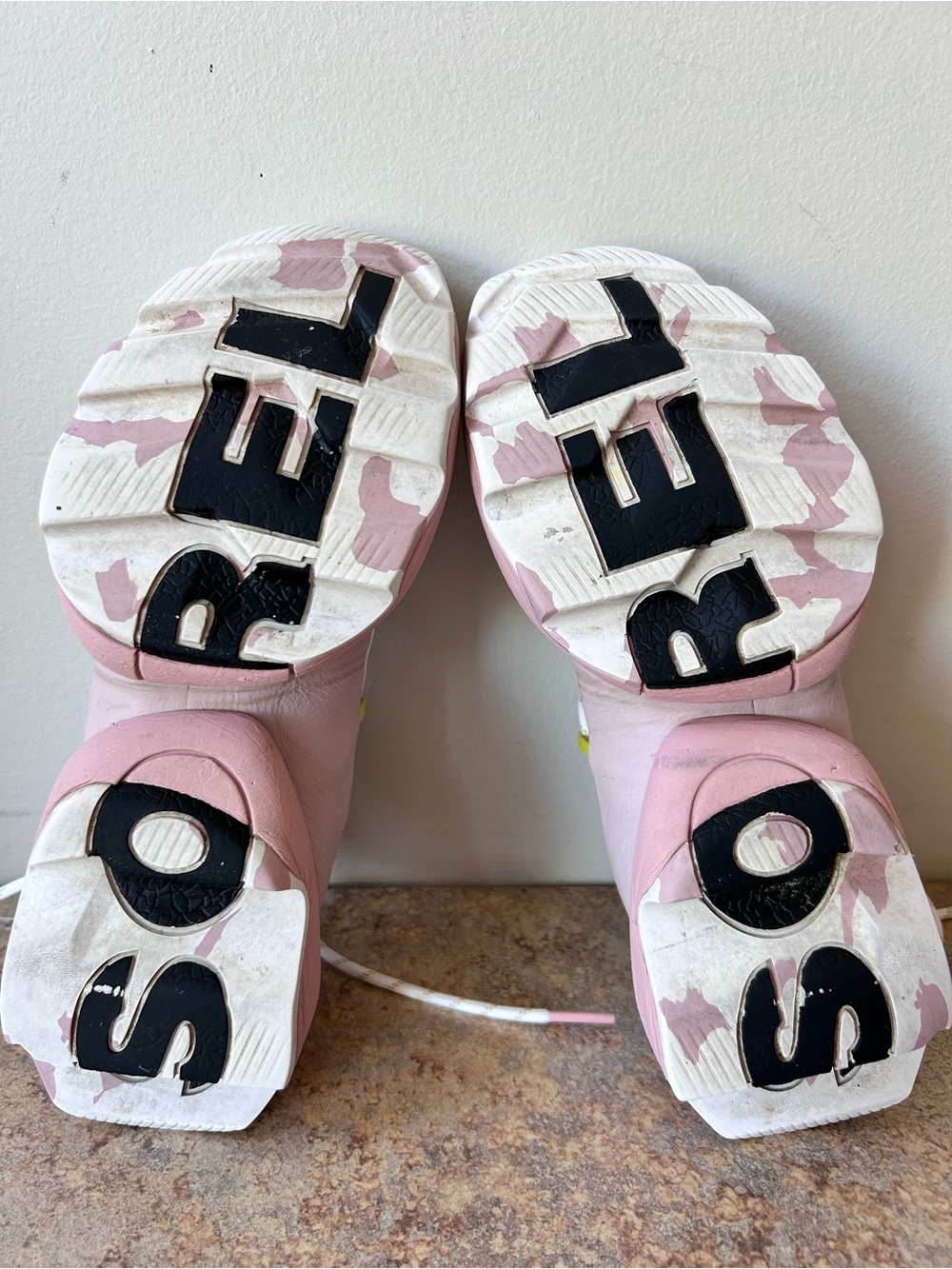 Sorel Women’s Kinetic Impact Rose Pink and White Shoes size 6.5 - Picture 4 of 7
